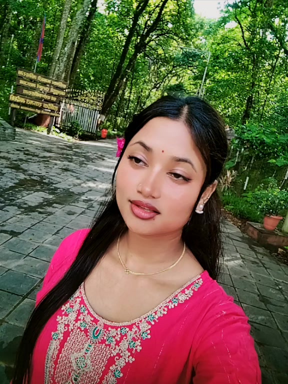 @👤