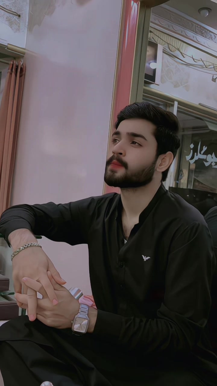 @⚜️جنيد_بھٽو⚜️