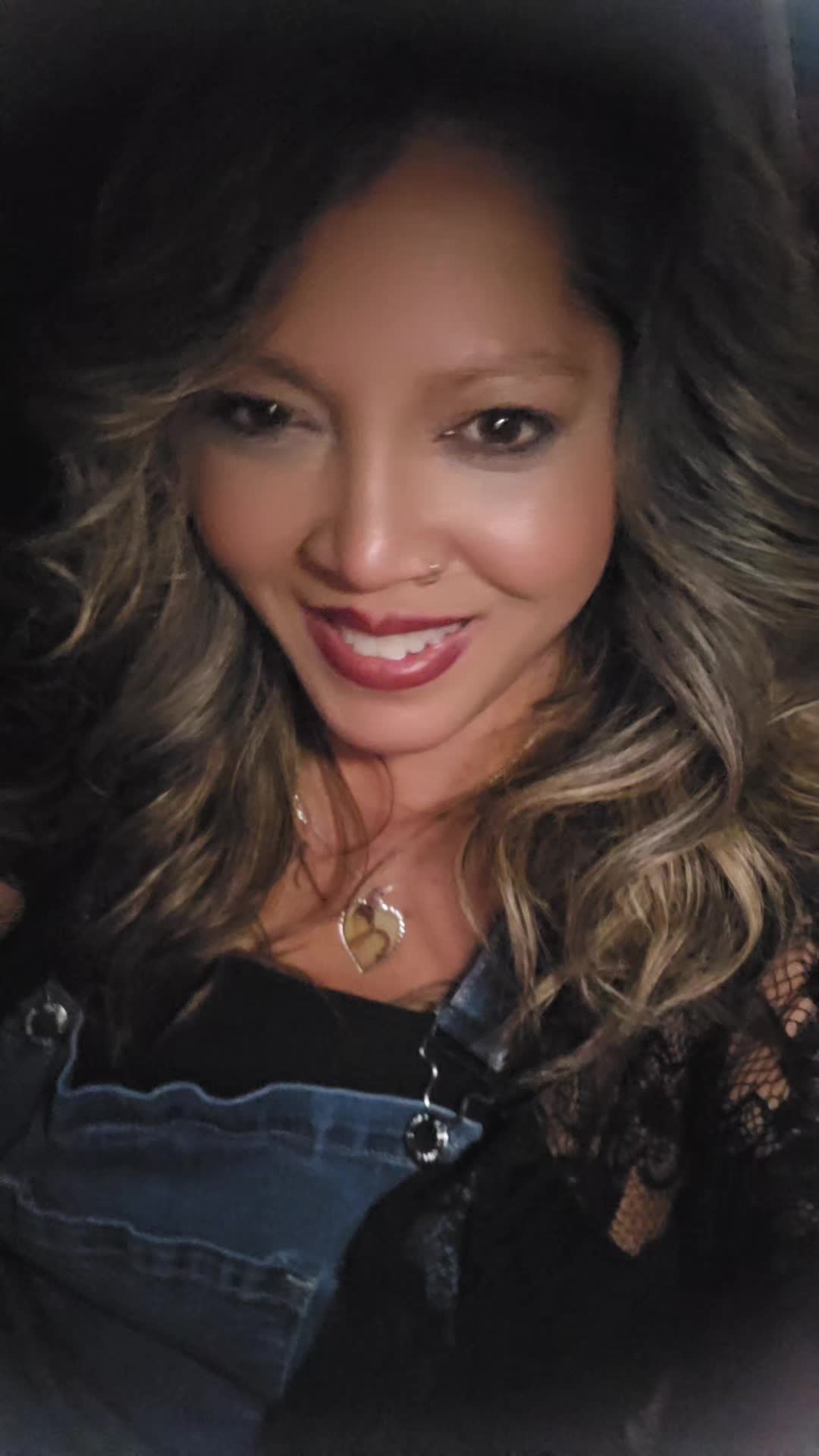 @Linda Sue/Thaisue