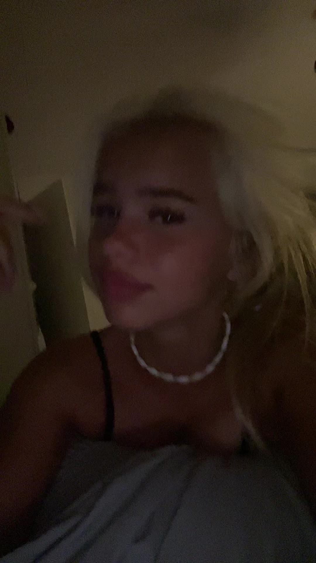 @💎𝐌𝐈𝐊𝐀 𝐁𝐑𝐎𝐎𝐊𝐒💎