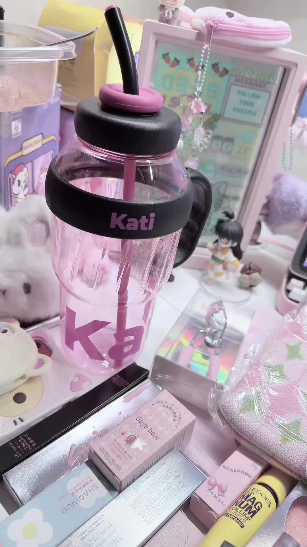 @/ᐠ ˵> ⩊ <˵マ