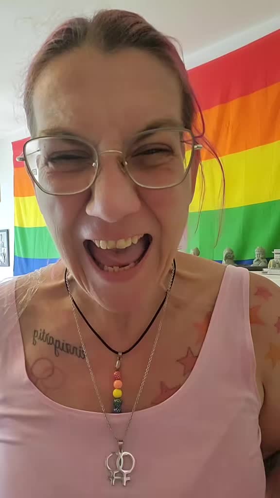 @MelliPink💕🏳️🌈