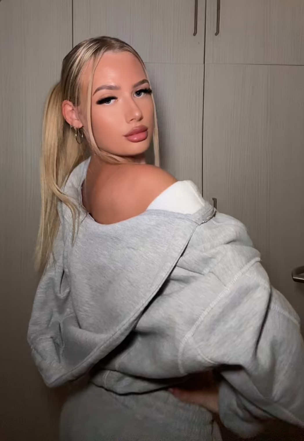 @your fav blondie 💕