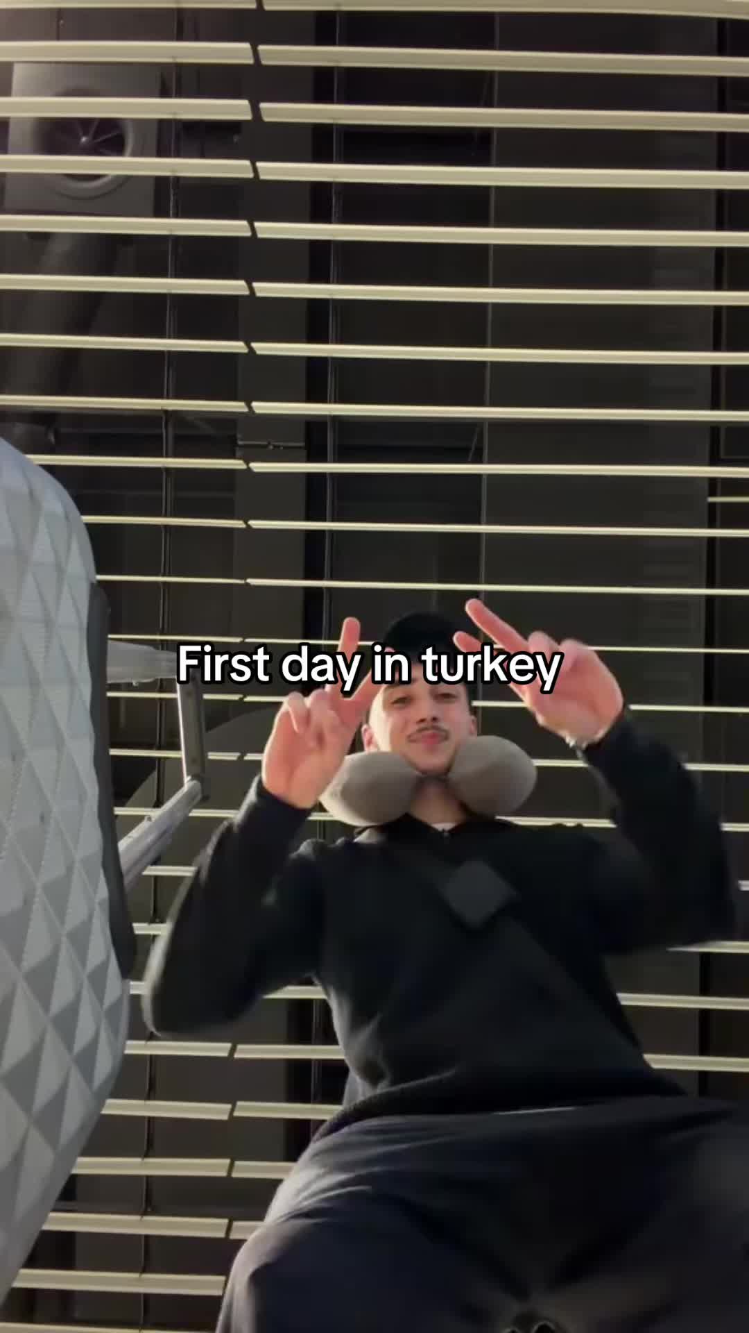 @𝓤𝔃𝔃𝓲シ