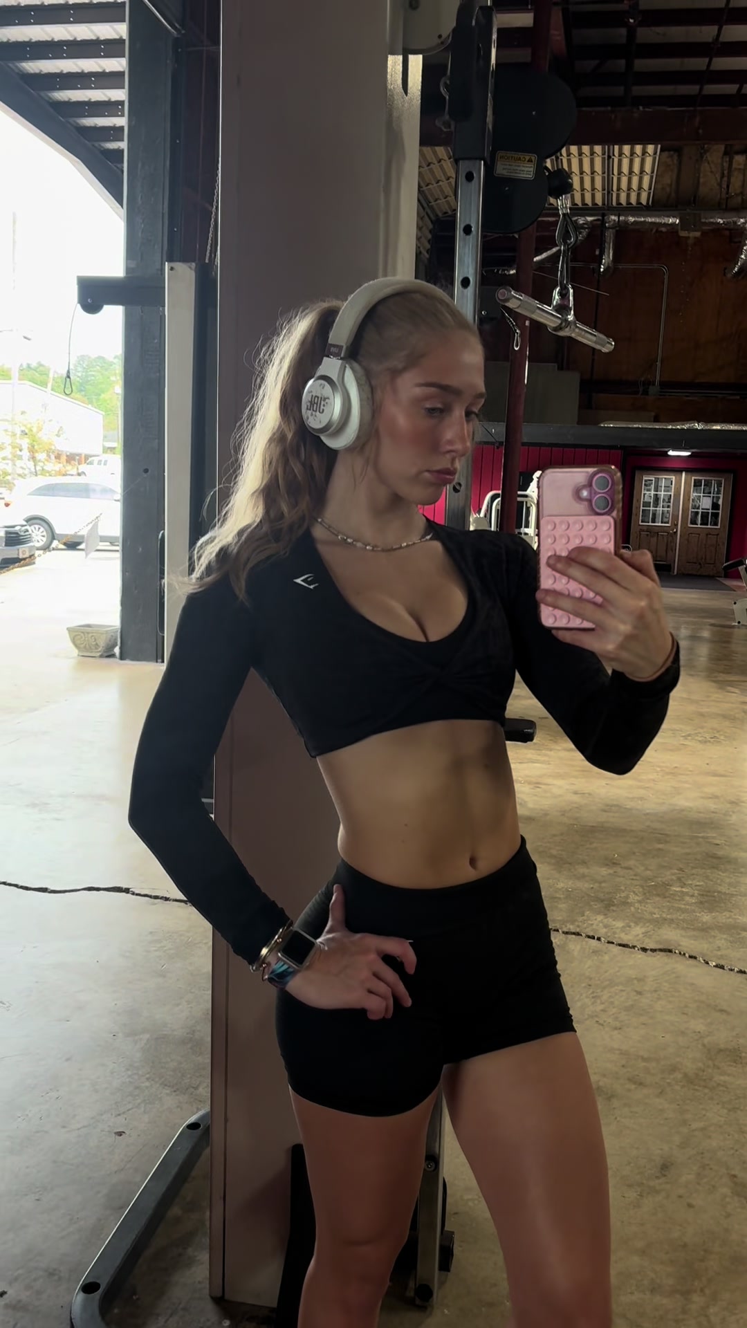 @trainwreckedbarbie