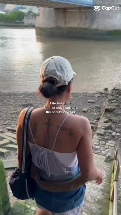 @đủ duy&ecirc;n...