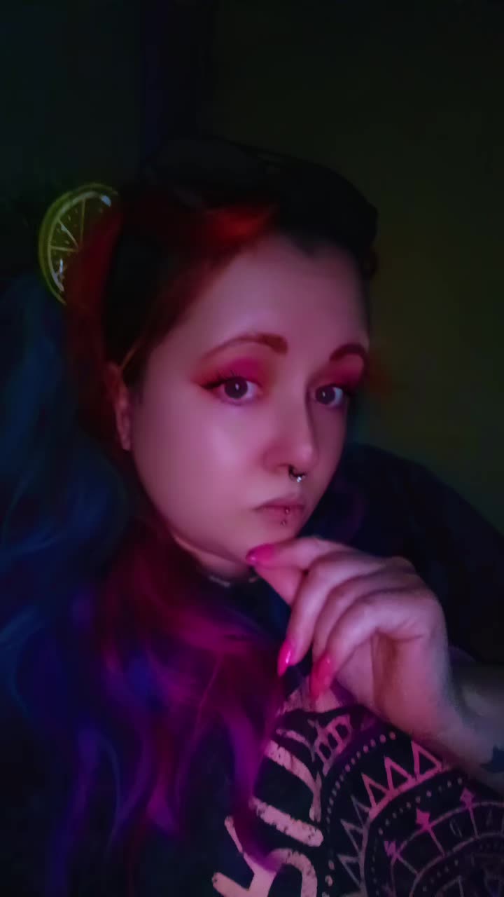 @Rainbowshit13🌺