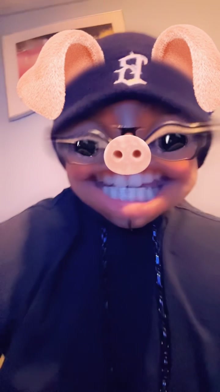 @𝕷𝖎𝖑 𝕭𝖑𝖚𝖊