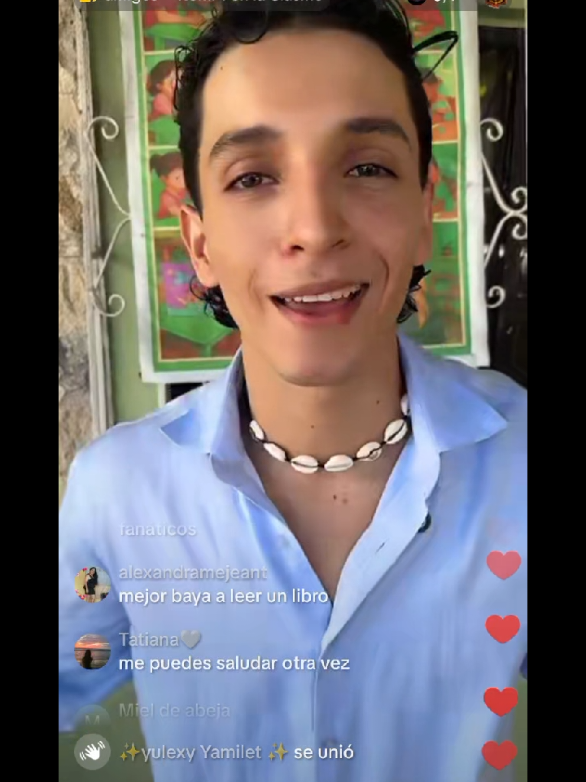 @AniEli