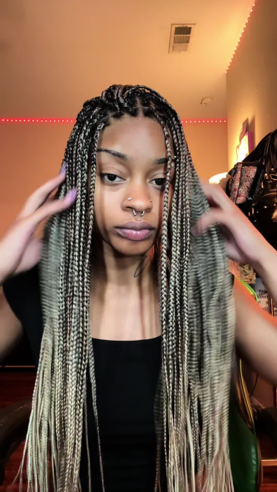 @himynamesunsirae