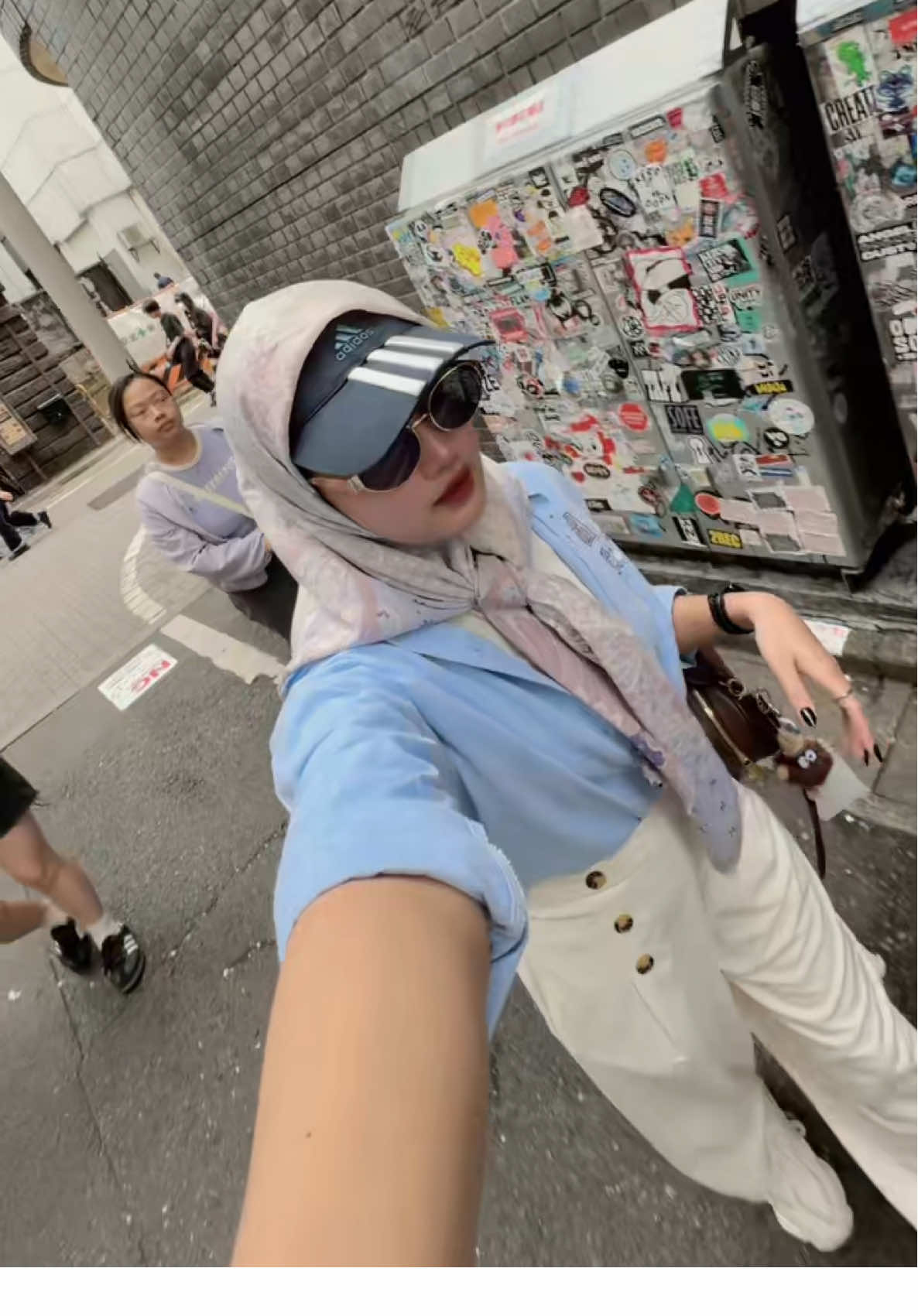 @illyaaaa