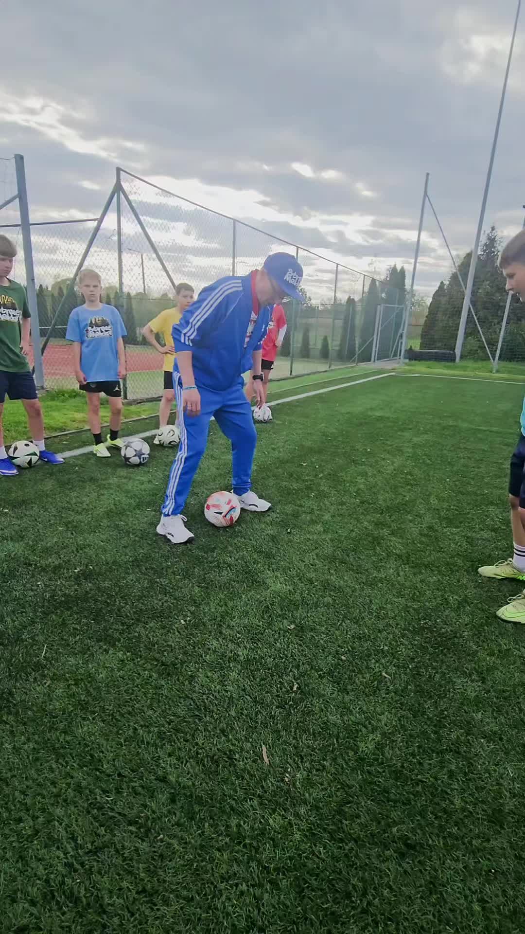 @Trener Dryblingu Piłkarskiego