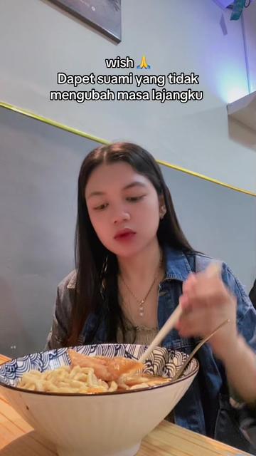@ayy_ayu137