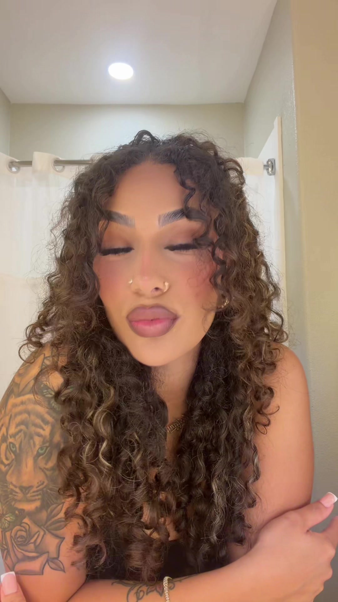 @laanniiilovee