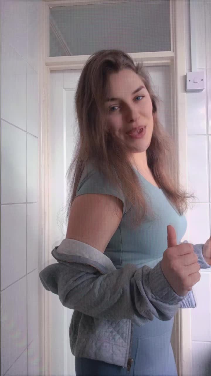 @Blondiii