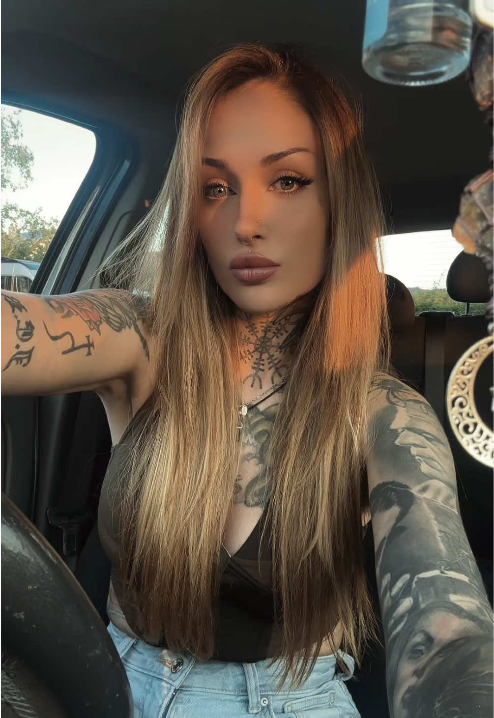 @julzrulez_