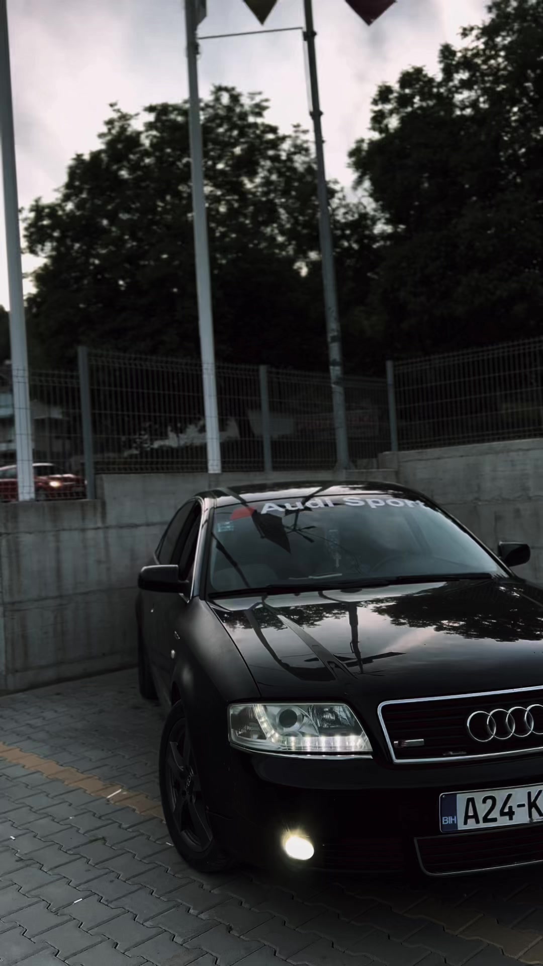 @AUDI SMRTI😈