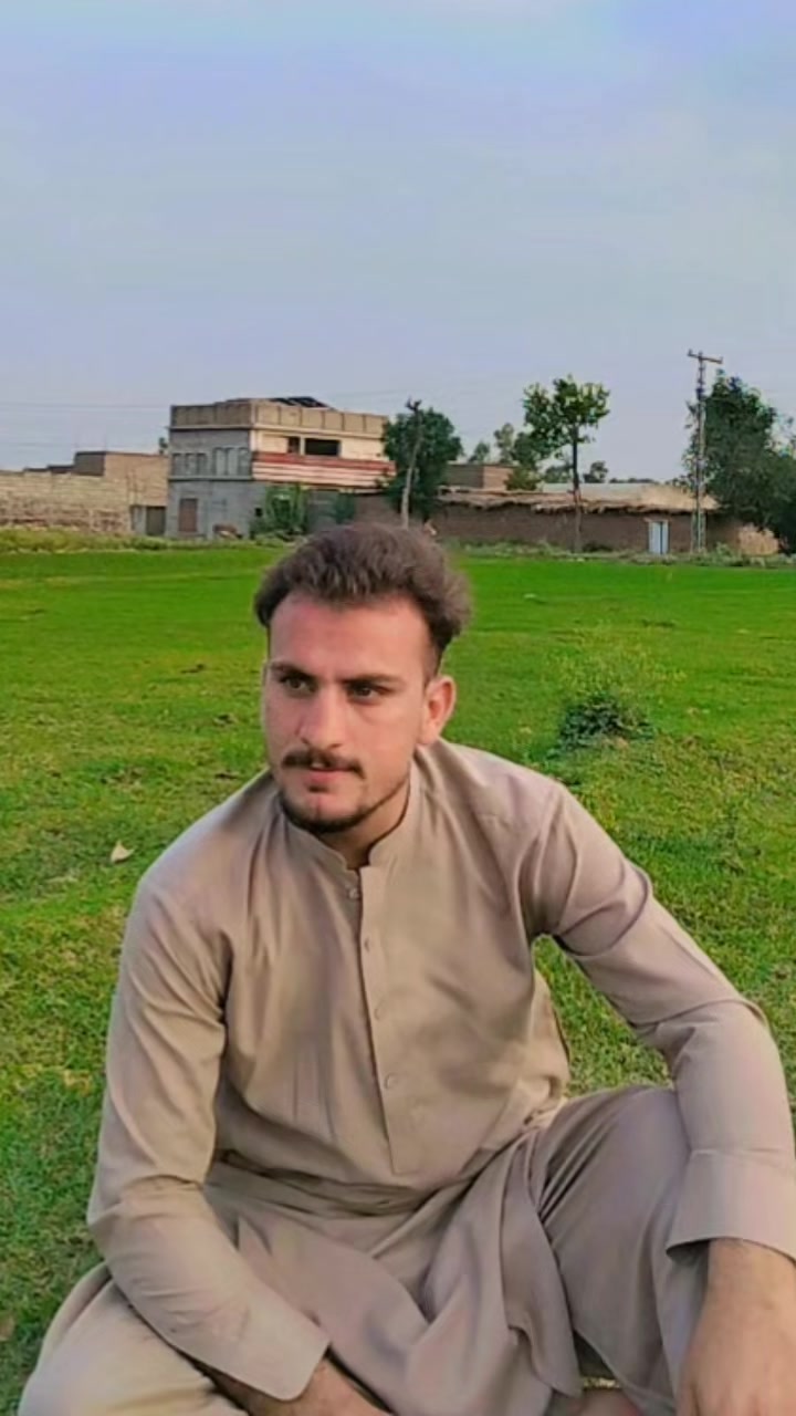 @Sabtain haider Khan hoti 999