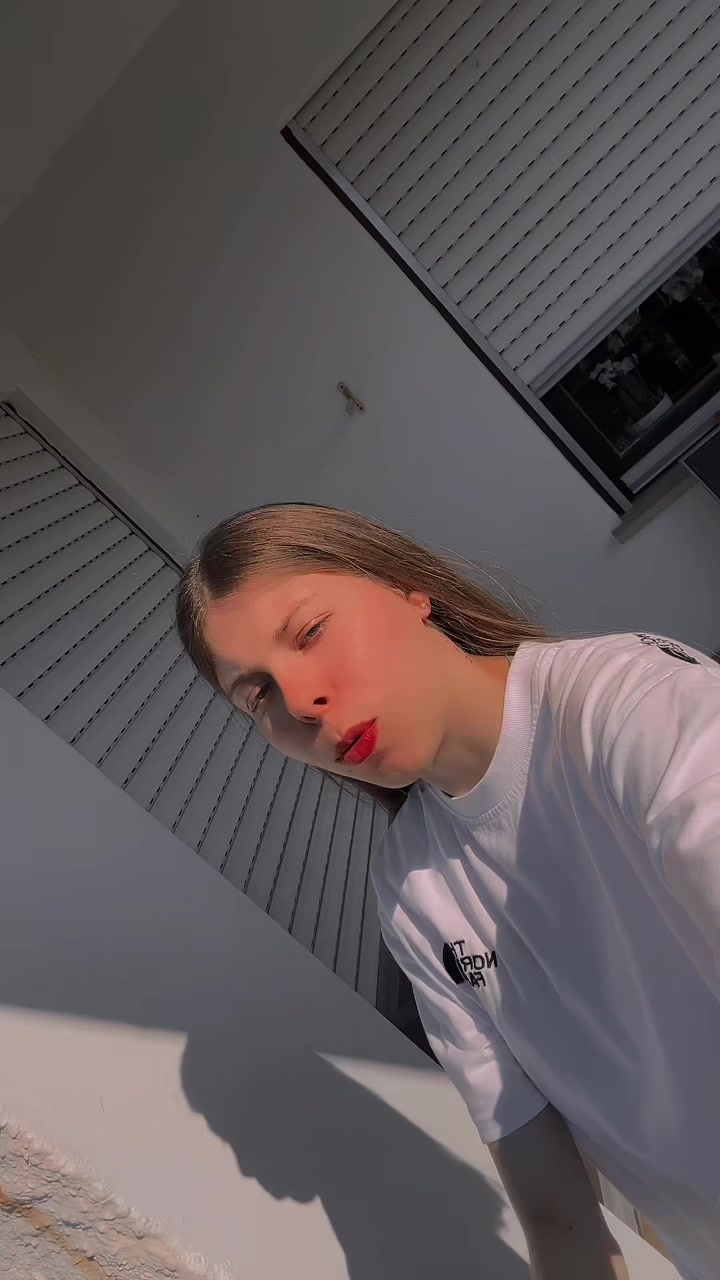 @angelina04.03