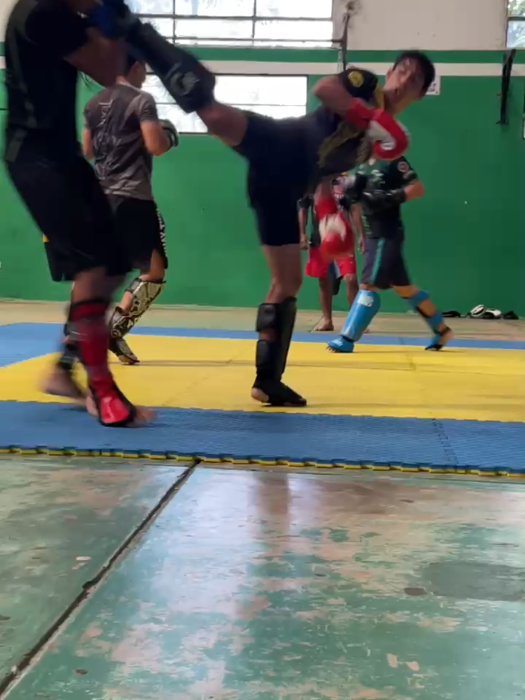 @Ardilla_K1🐿️🥊