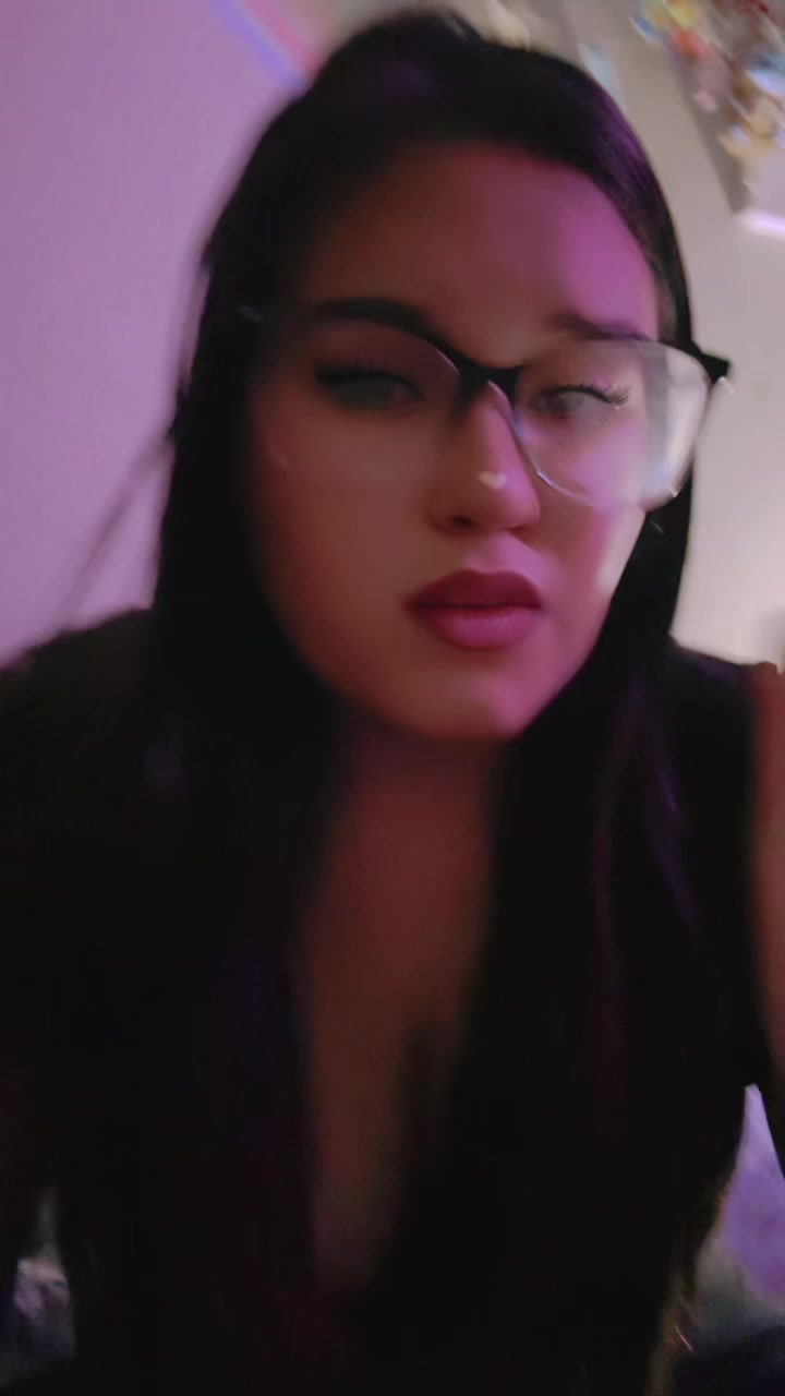 @💜 Juliana Corona 💜📚💋