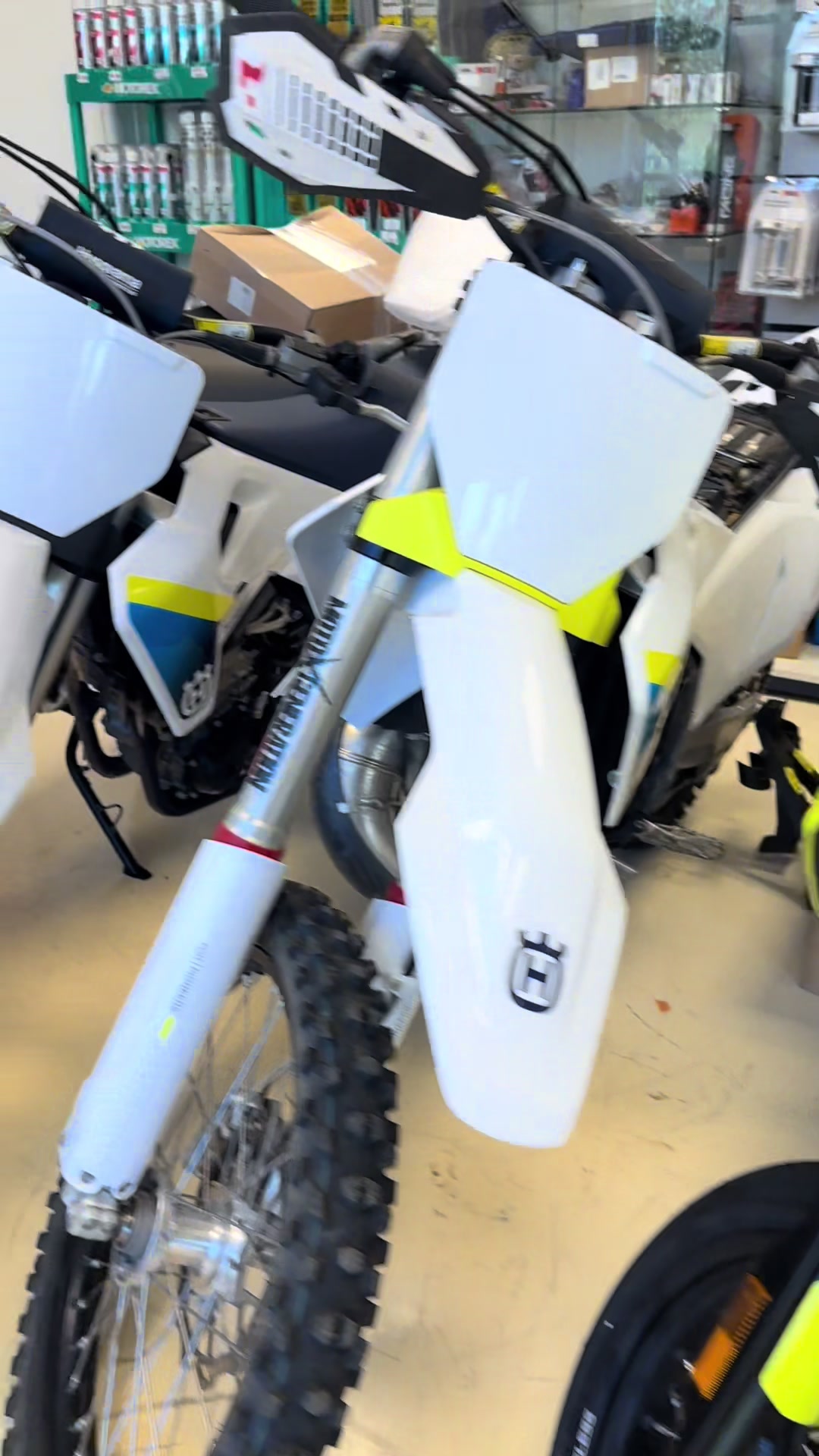 @Roman Jelen | RJ912 MX SCHOOL