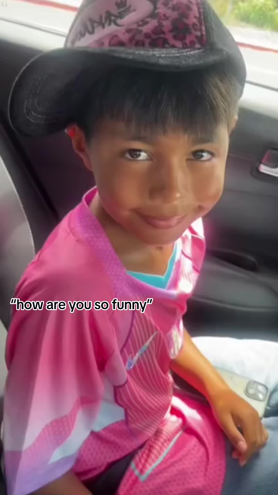 @𝒩ℯ𝓈𝓈𝒶 ꨄ