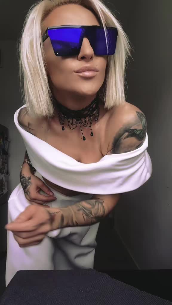@Karolina