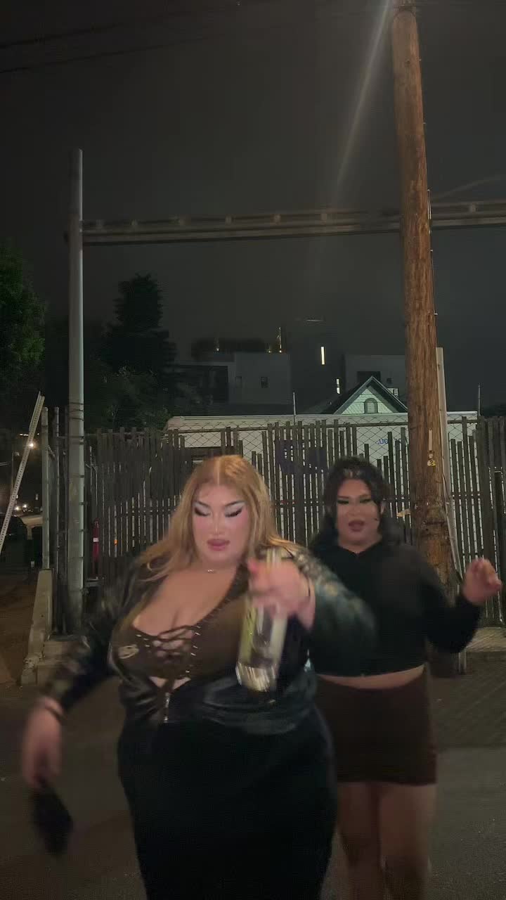 @ReinaaRoselyn