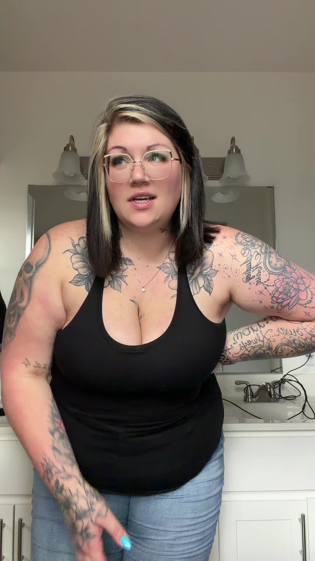 @𝓜𝓸✨😈