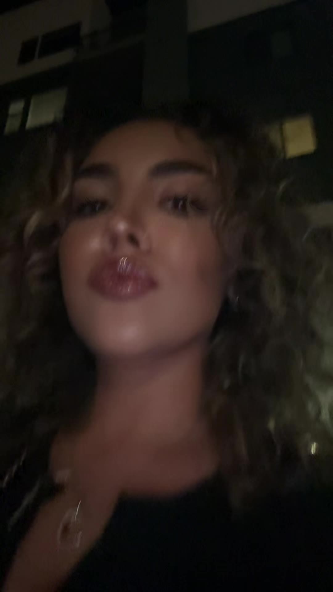 @Ariyanaz