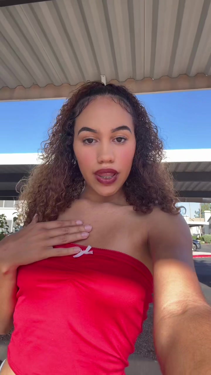 @Nique 🥰🖤