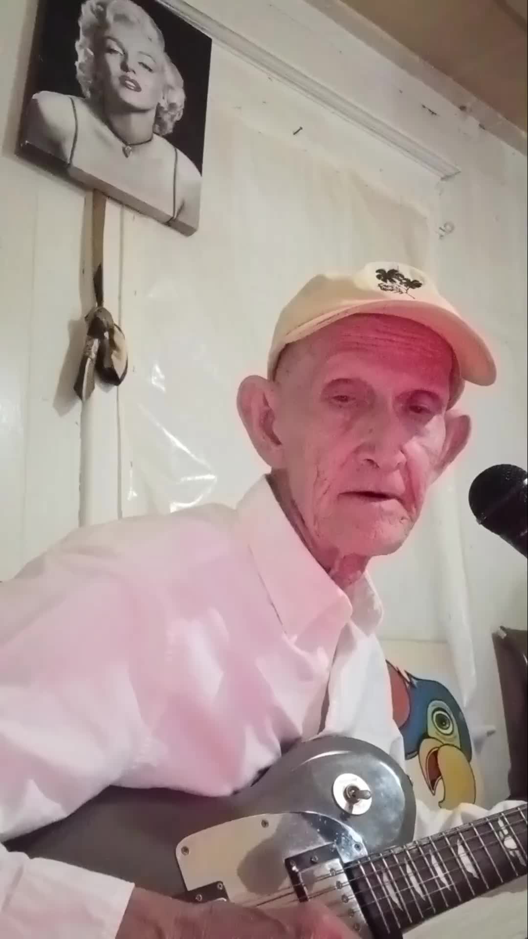 @FunkyGeezerShow