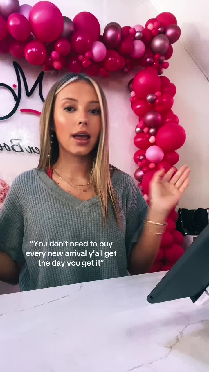 @Mom Queen Boutique
