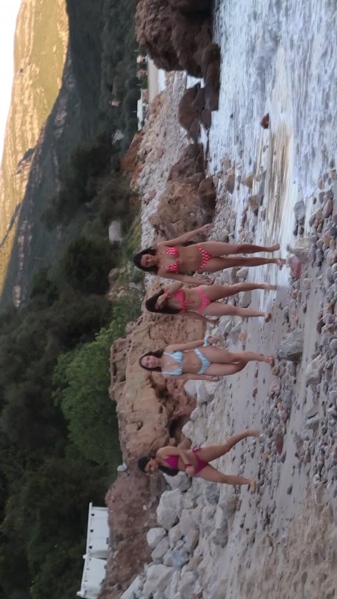 @Jade in Lisbon 👙