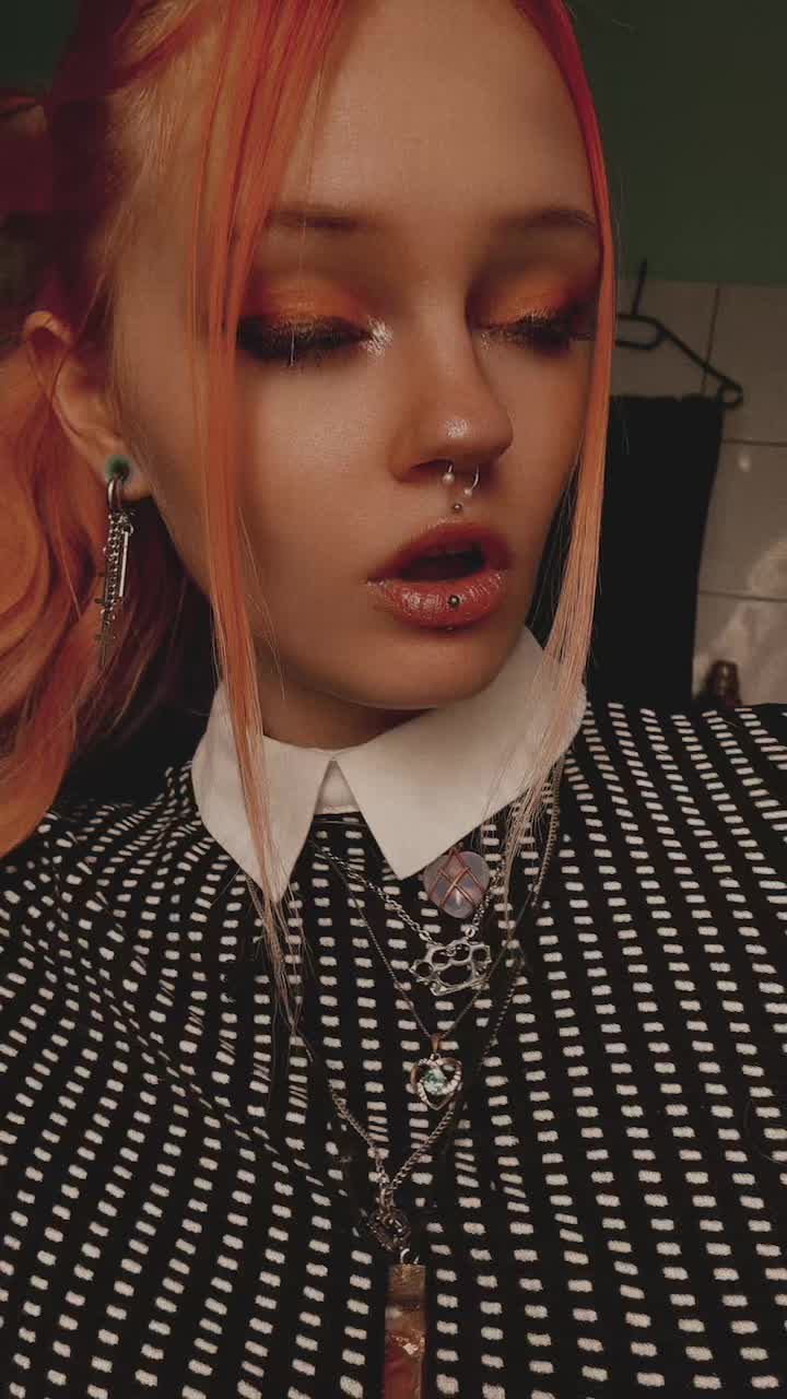 @👽Alien🧪Poison-🧙🏼&zwj;♀️Witch🌙