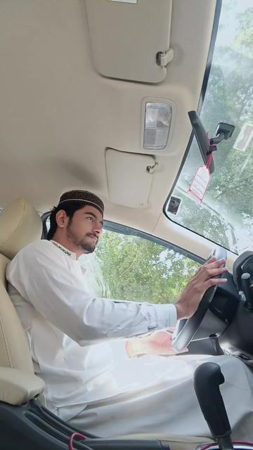 @(❤Ayan Malik(✿♥‿♥)