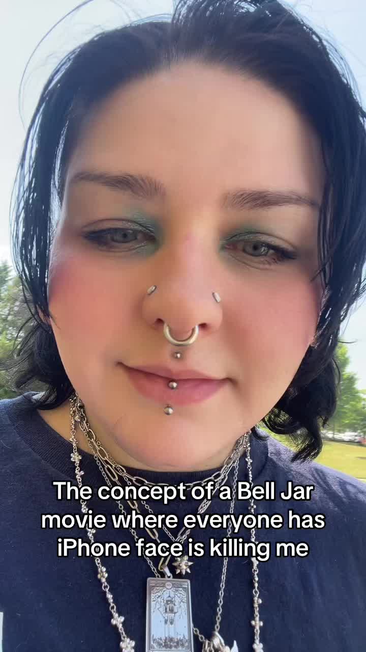 @HearseBunny☭