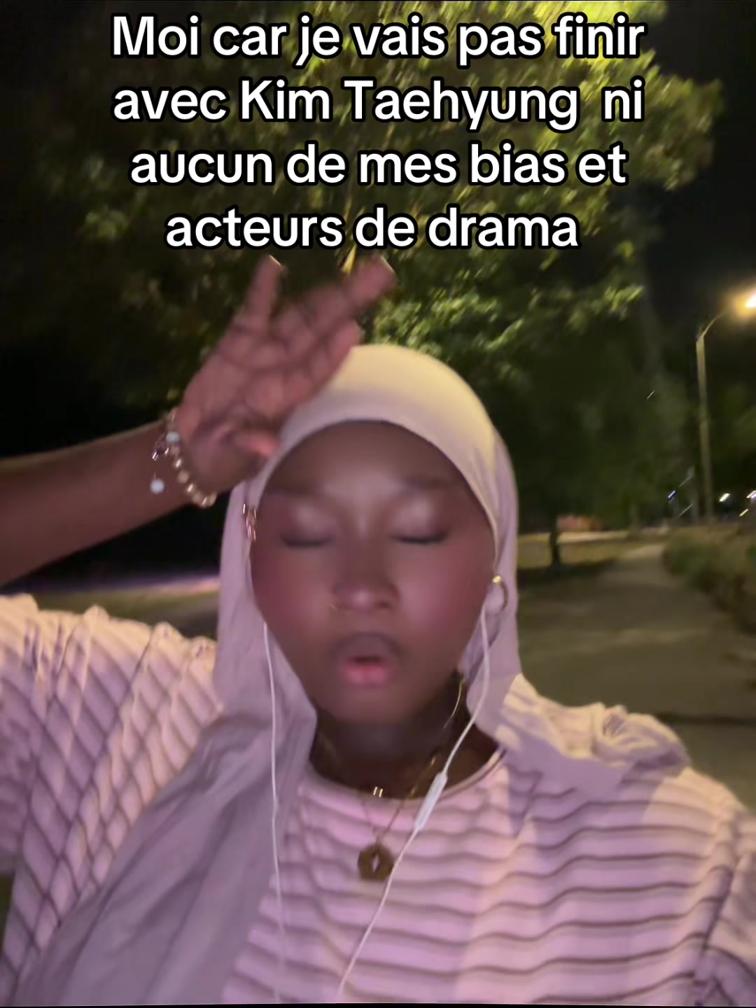 @ST✰RGIRL⟭⟬🏴☠️