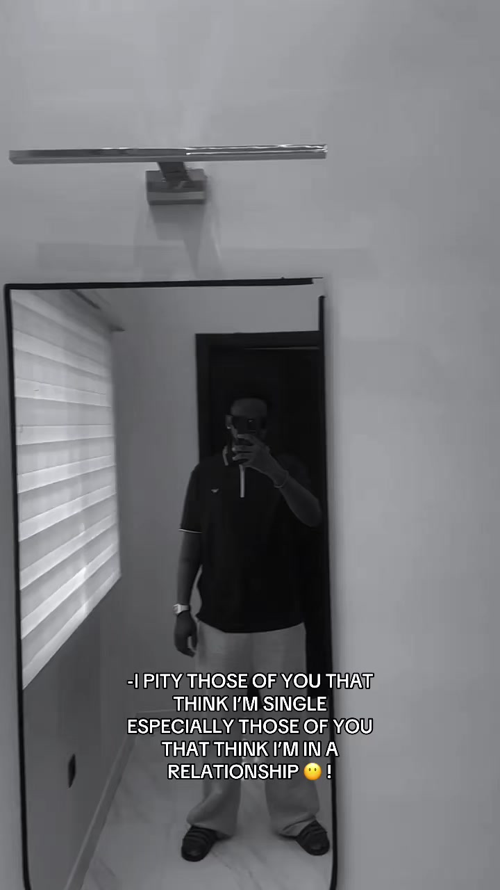 @ʟᴏʟᴀᴅᴇ ᴇʟᴇɢᴜꜱʜɪ (ᴊᴀᴍᴀʟ)