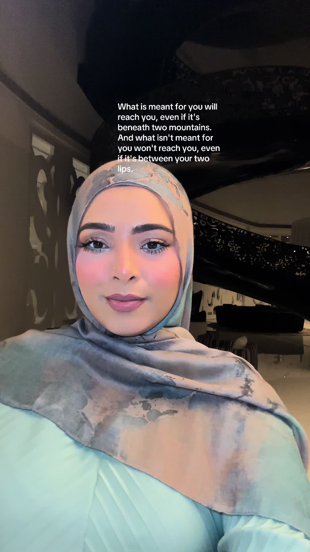 @Ayesha🫧