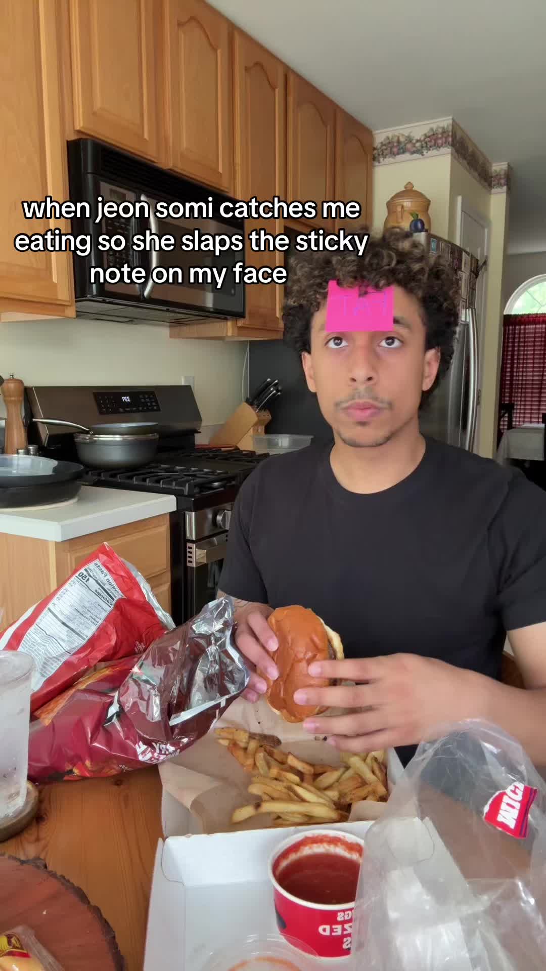 @itsmaikeulive