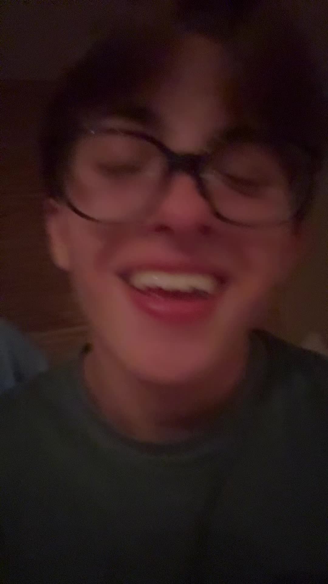 @🪳
