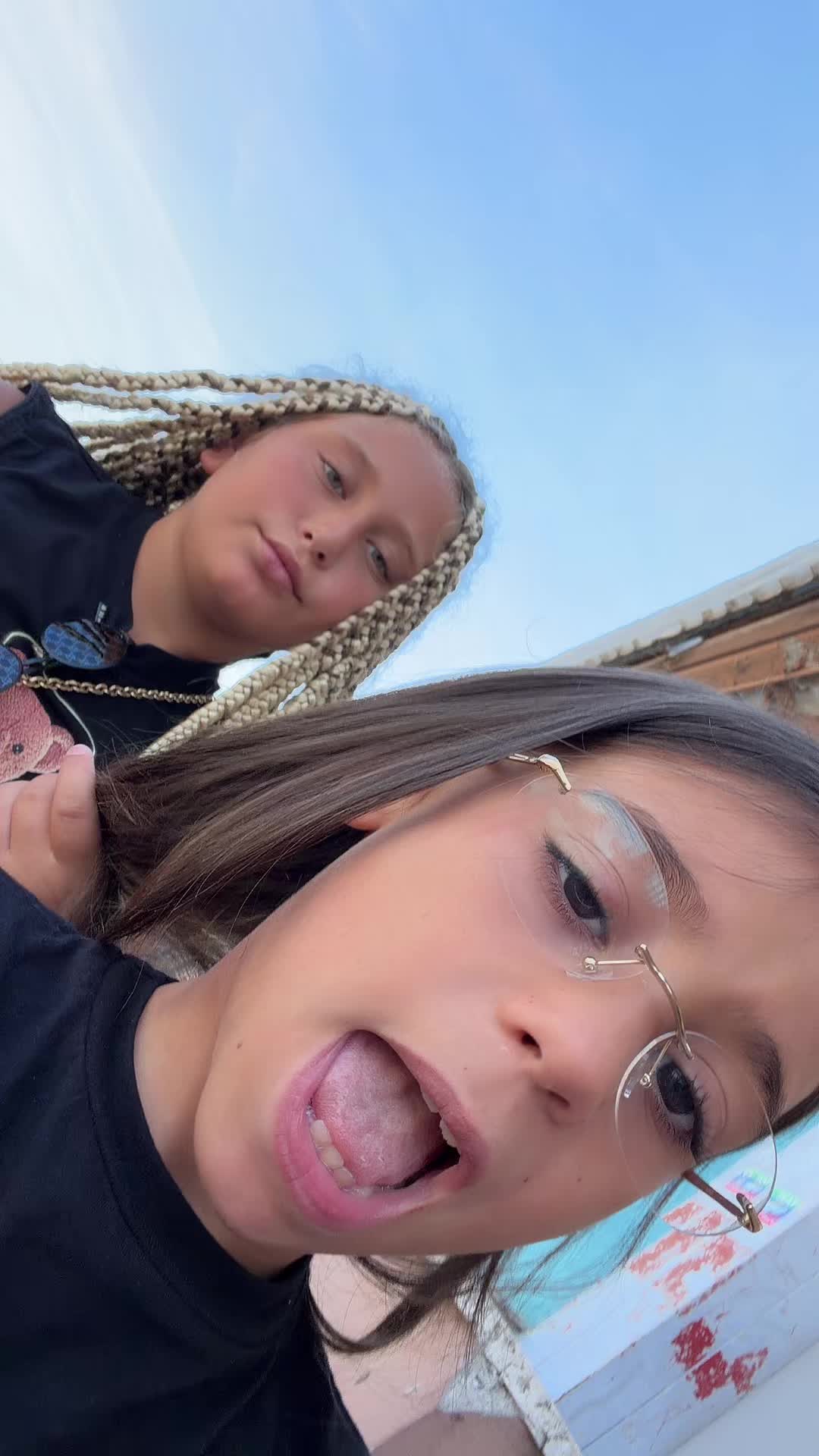 @SELENAFROZEN