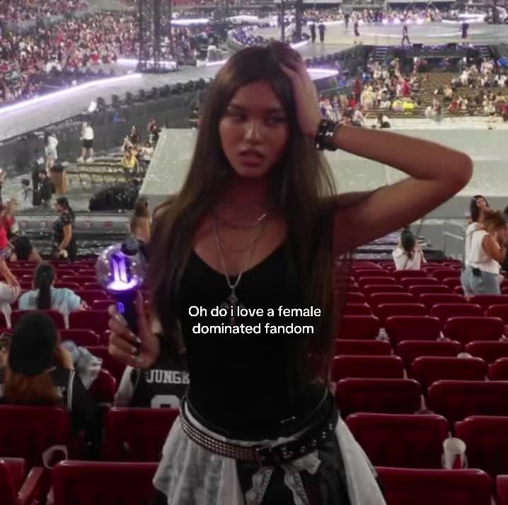 @𝑧𝑖𝑛𝑎⁷