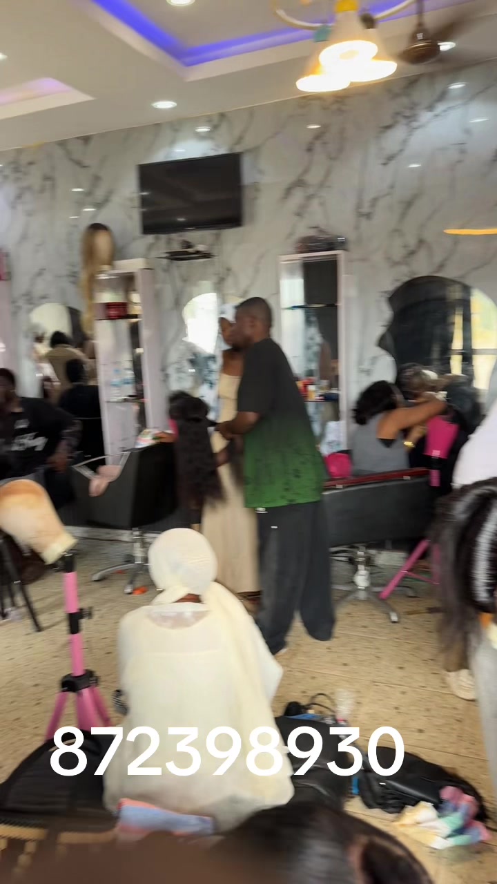 @HairVilage