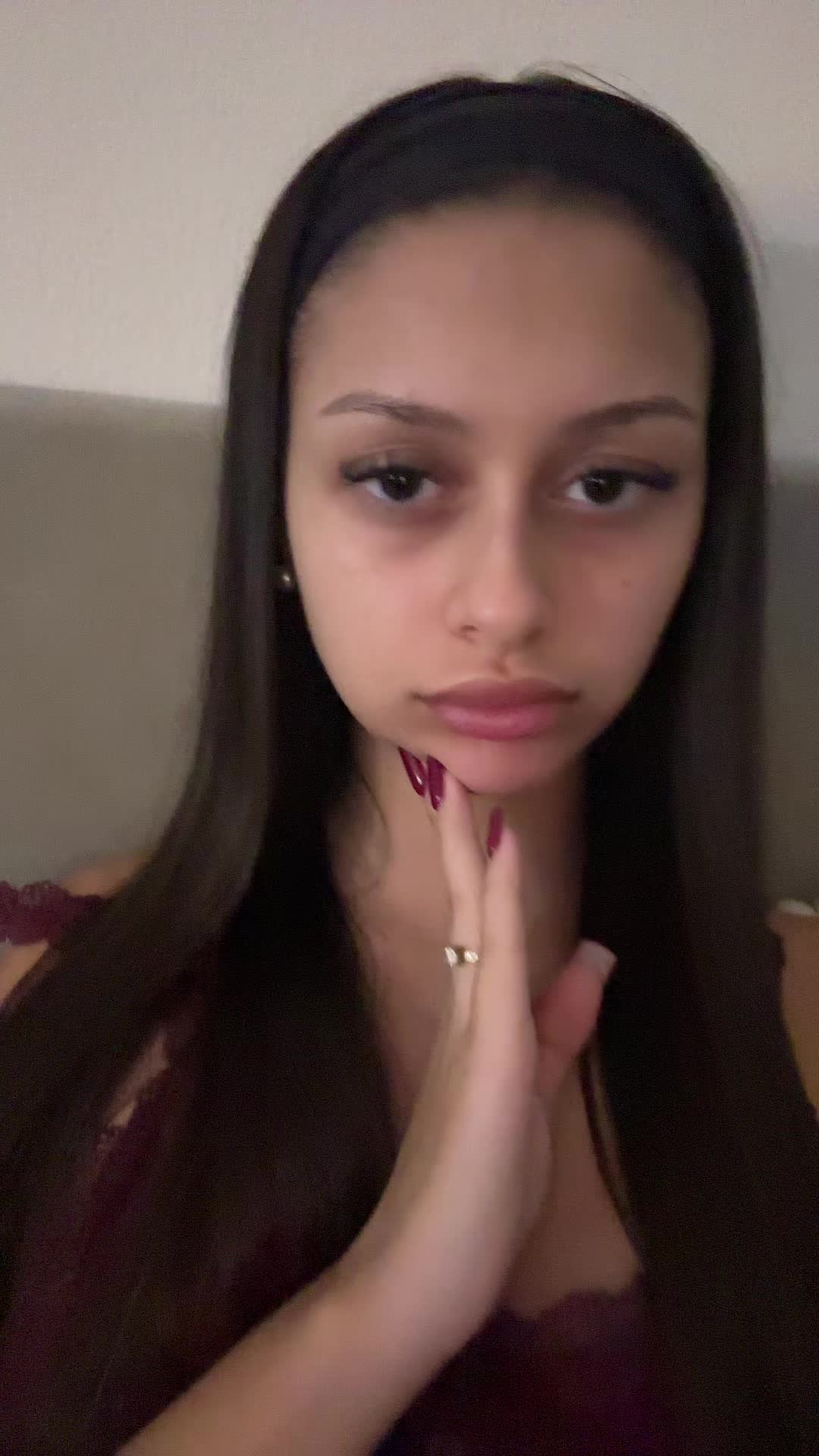 @𝐴𝑛𝑛𝑎𝑙𝑖𝑛𝑎