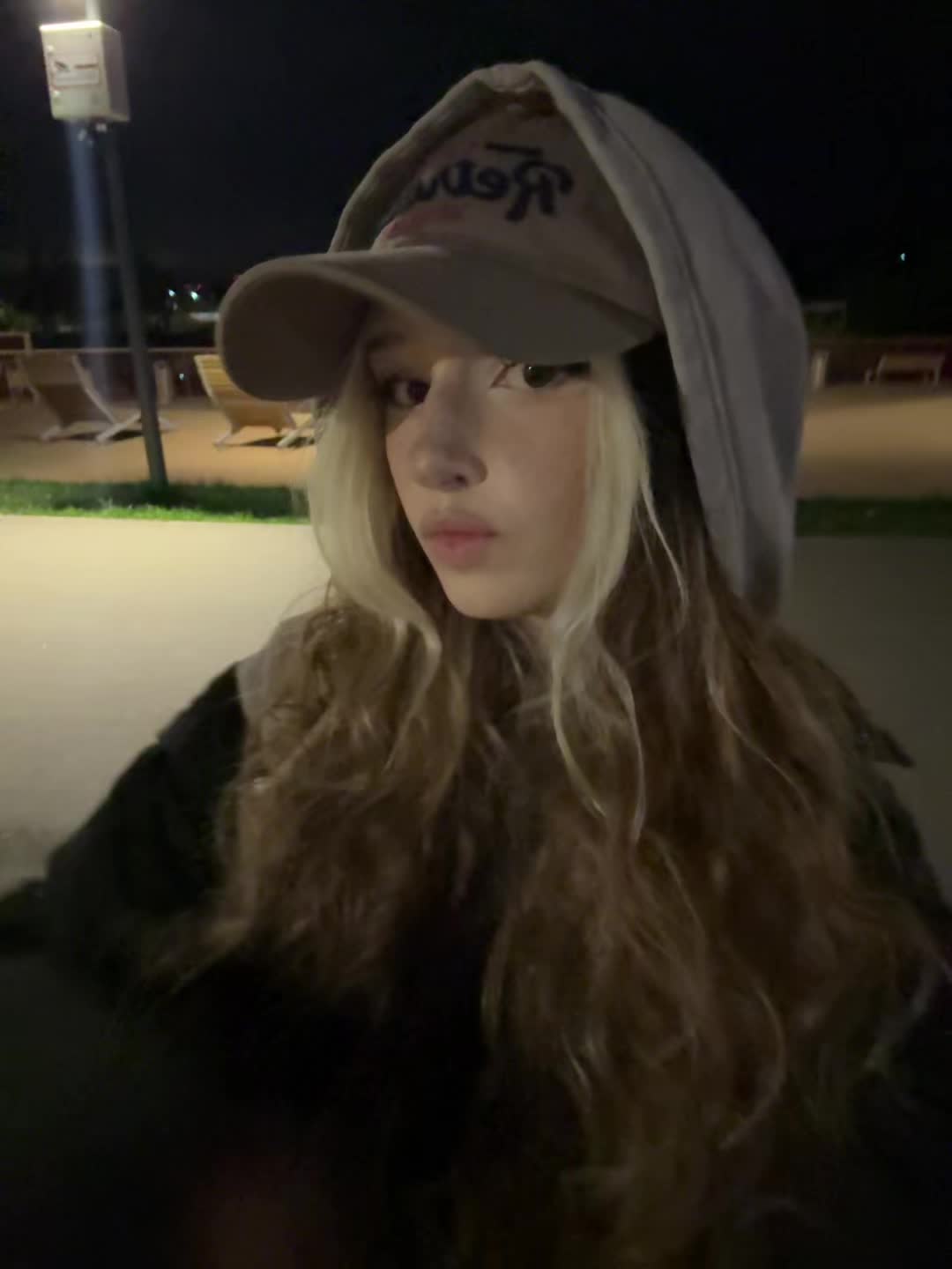 @Пчела
