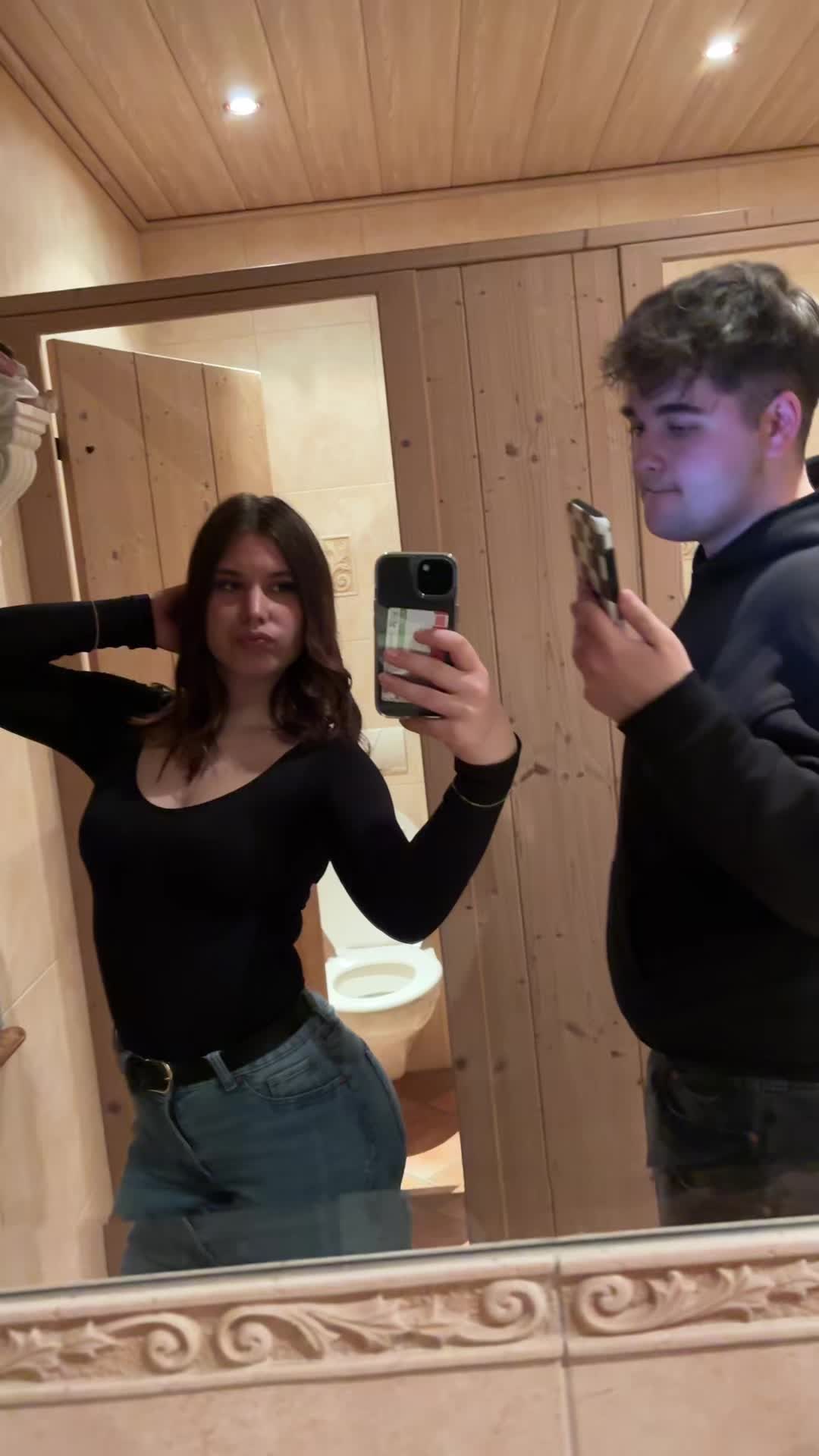 @Lina_rkt08