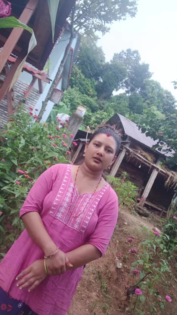 @Sanjeeta khanal💕
